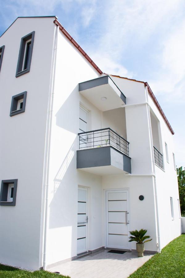 Sithon Diamond Suites 1 Nikiti  Bagian luar foto